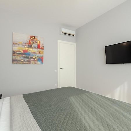 Petrovdom Apartment 77-94-59 In Rc Tetris Hall, Dilova Street 1-2 Kiev Ngoại thất bức ảnh