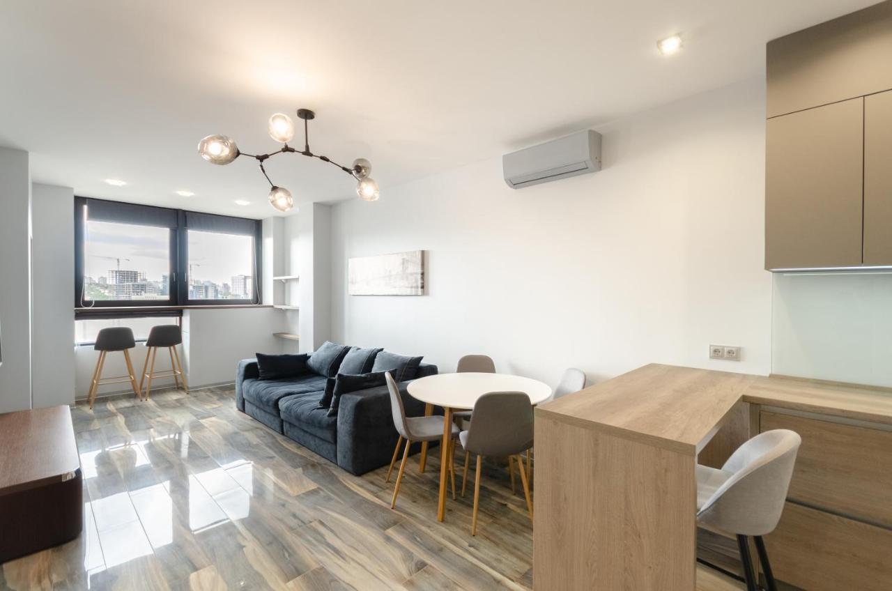 Petrovdom Apartment 77-94-59 In Rc Tetris Hall, Dilova Street 1-2 Kiev Ngoại thất bức ảnh