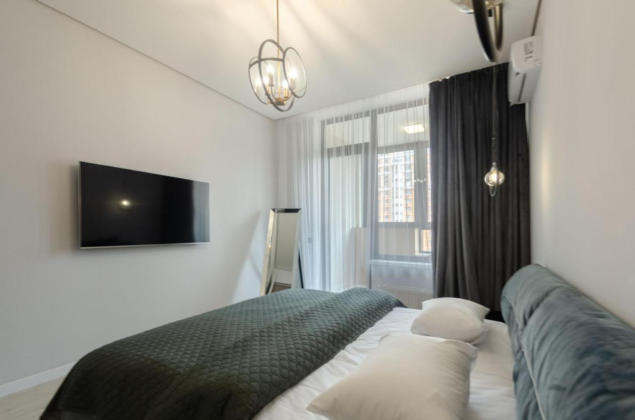 Petrovdom Apartment 77-94-59 In Rc Tetris Hall, Dilova Street 1-2 Kiev Ngoại thất bức ảnh
