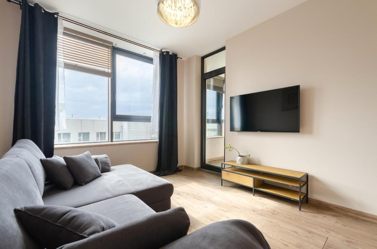 Petrovdom Apartment 77-94-59 In Rc Tetris Hall, Dilova Street 1-2 Kiev Ngoại thất bức ảnh