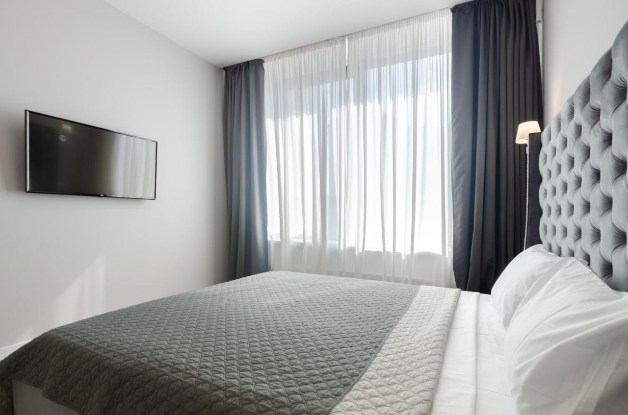 Petrovdom Apartment 77-94-59 In Rc Tetris Hall, Dilova Street 1-2 Kiev Ngoại thất bức ảnh