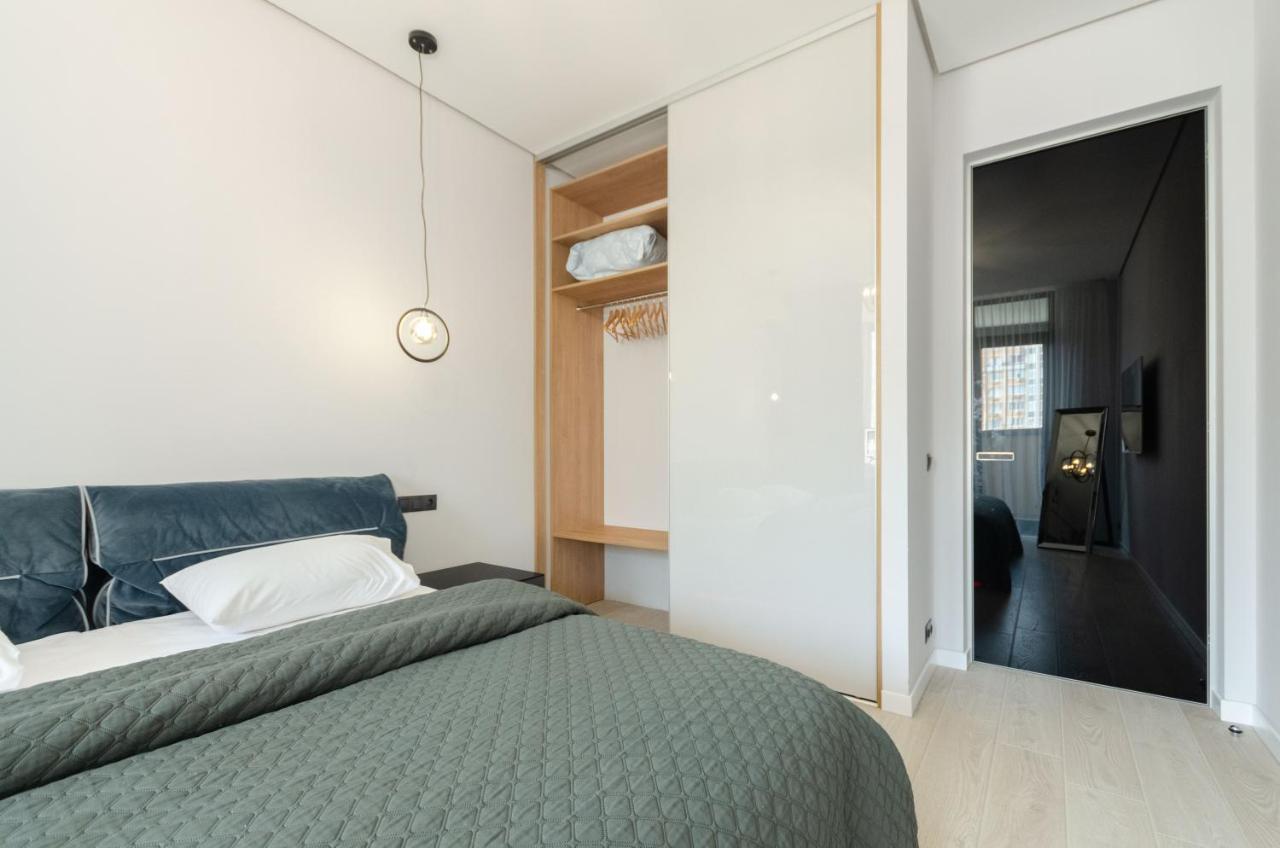 Petrovdom Apartment 77-94-59 In Rc Tetris Hall, Dilova Street 1-2 Kiev Ngoại thất bức ảnh
