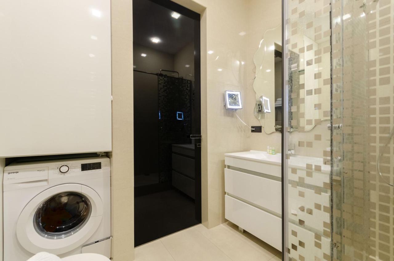 Petrovdom Apartment 77-94-59 In Rc Tetris Hall, Dilova Street 1-2 Kiev Ngoại thất bức ảnh