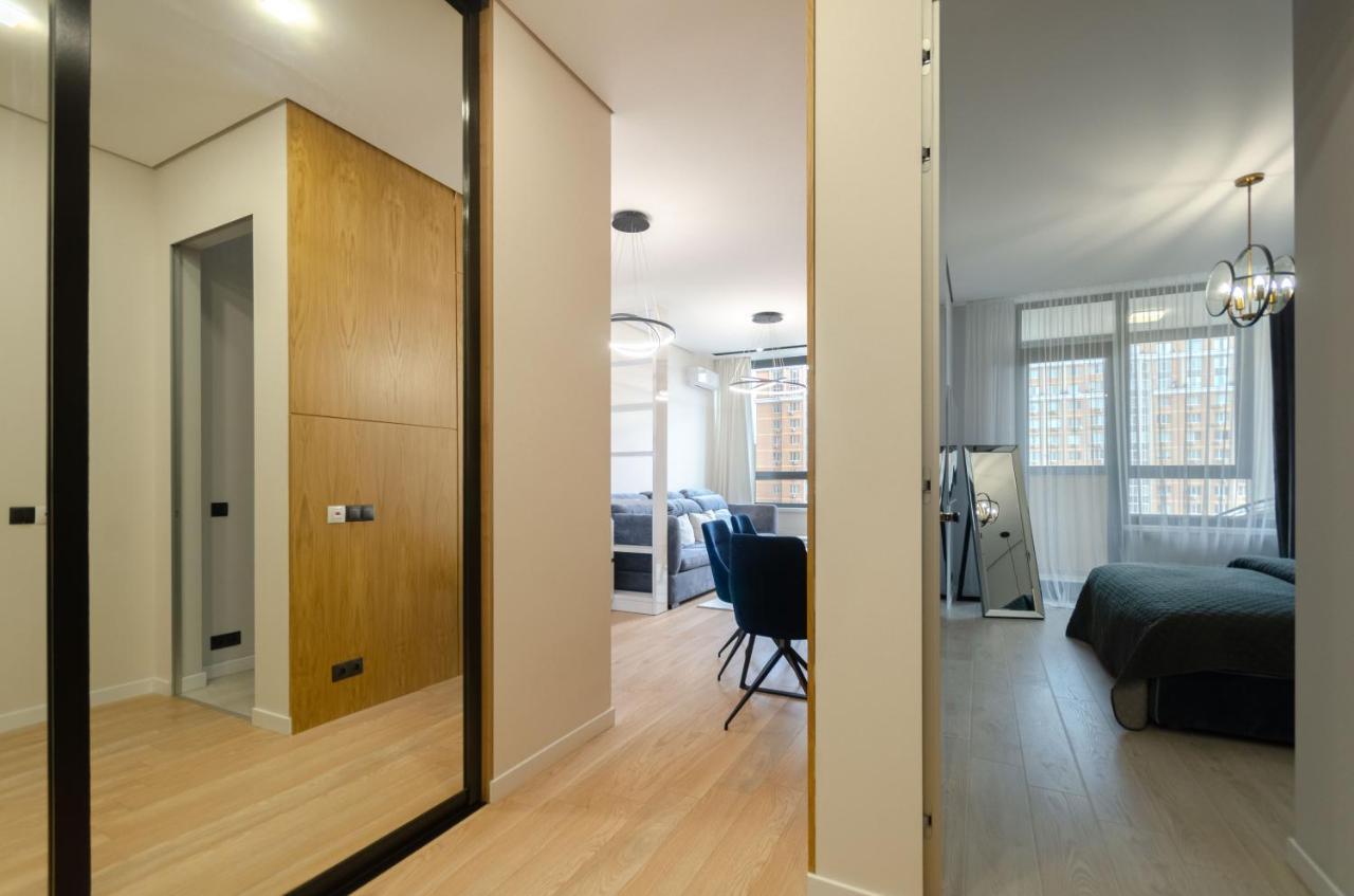 Petrovdom Apartment 77-94-59 In Rc Tetris Hall, Dilova Street 1-2 Kiev Ngoại thất bức ảnh
