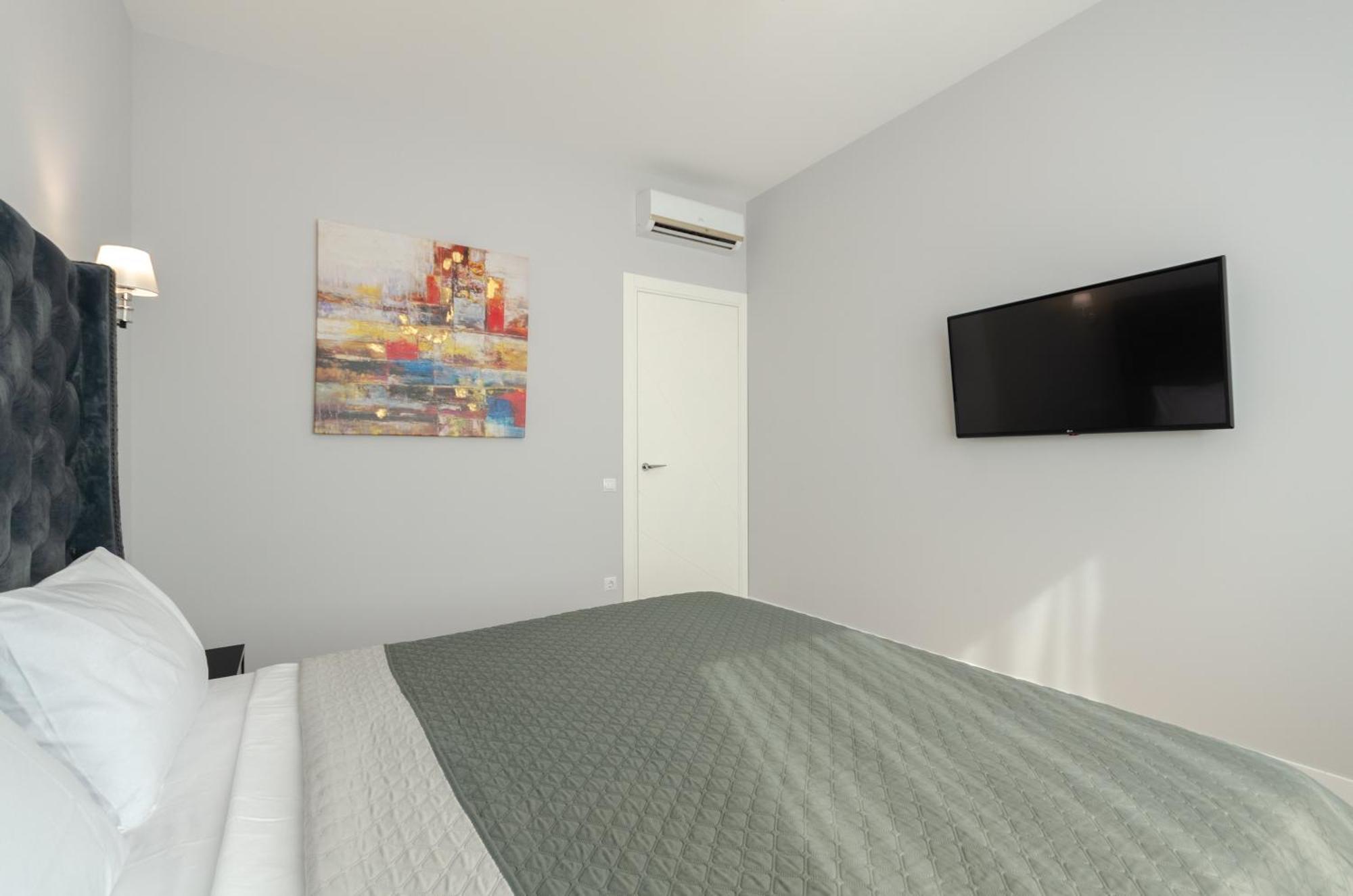 Petrovdom Apartment 77-94-59 In Rc Tetris Hall, Dilova Street 1-2 Kiev Ngoại thất bức ảnh